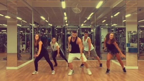 Travesuras - Nicky Jam Marlon Alves DanceMAs Equipe MAs