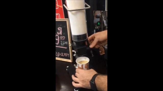 Дозатор сахара. / Sugar dispenser./ Dozownik cukru. Первый день работы. смотреть онлайн