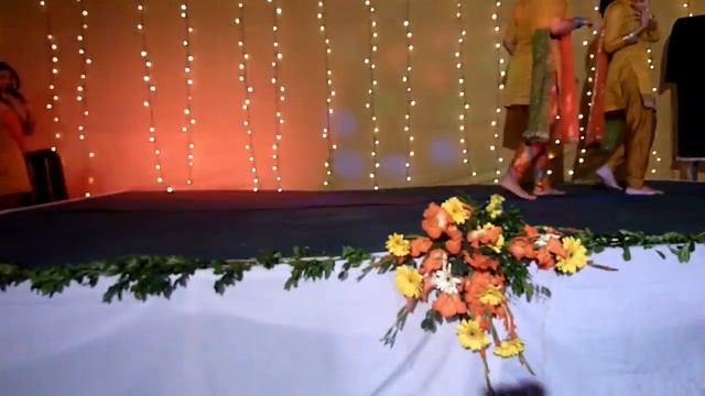 Omar's Holud - Salaam-e-Ishq & Jee Karda смотреть онлайн