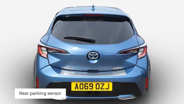 Toyota Corolla Hatchback Excel 2019-SLM смотреть онлайн
