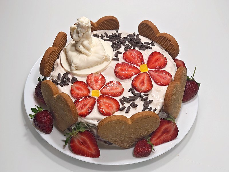 ТОРТ к ЧАЮ на скорую руку! Потрясающе ВКУСНЫЙ КЛУБНИЧНЫЙ ТОРТ! ЭТОТ БЫСТРЫЙ РЕЦЕПТ ПОКОРИТ ВСЕХ!!! смотреть онлайн