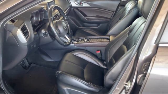 2017 Mazda Mazda3 4-Door Touring Auto смотреть онлайн