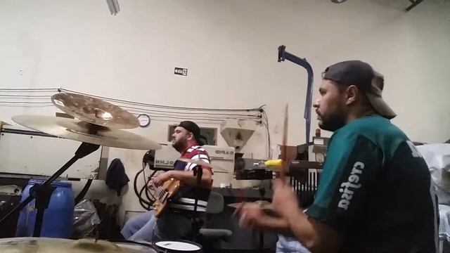 Trabalhador Brasileiro eletroacustico "Black Perl Jam" смотреть онлайн