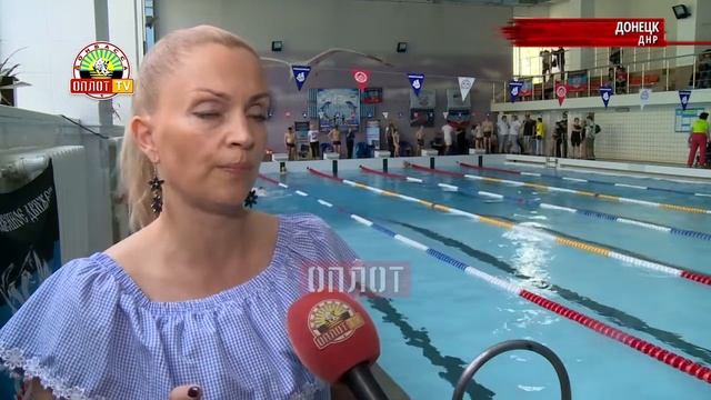 • Дельфины собирают друзей смотреть онлайн