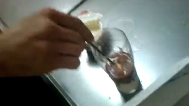 Приготовление коктейля из томатного сока смотреть онлайн