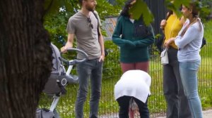 Забавный розыгрыш с пердежом в Центральном парке!