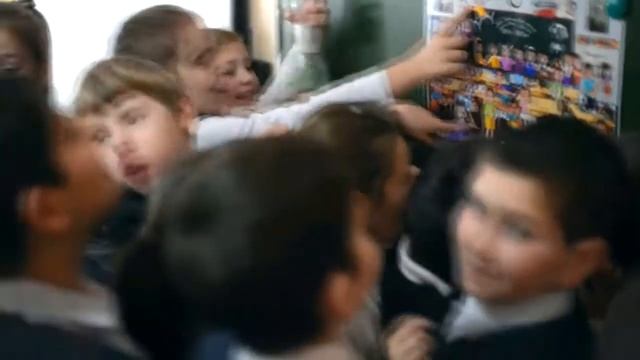 ФотоКоллаж - веселый сюрприз для целого класса! смотреть онлайн