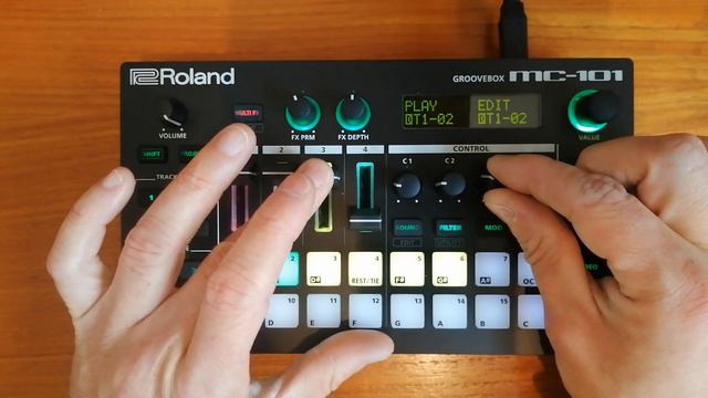 Roland MC-101 - Cover of Heliosphan by Aphex Twin смотреть онлайн