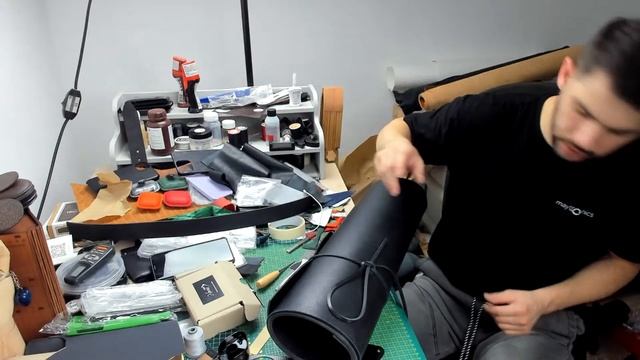 Распаковка посылок с кожей, штанц формы из Украины смотреть онлайн