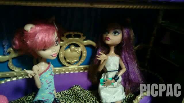 Сериал жизнь сёстер вульф Хоулин и Клодин #picpac #monsterhigh смотреть онлайн