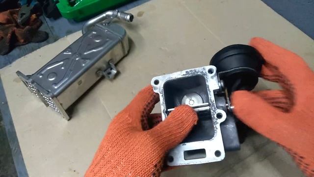 Чистка клапана EGR Skoda Octavia 1.6 TDI 2012 CAYC