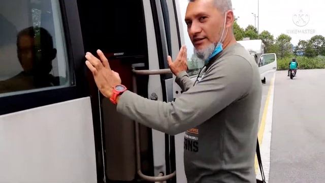 MOTORHOMES, CARAVANS, CAMPER VANS