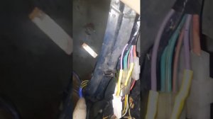 Субару форестер сф 5 98года .Американец не возвращается самостоятельно задний дворник в положение 0