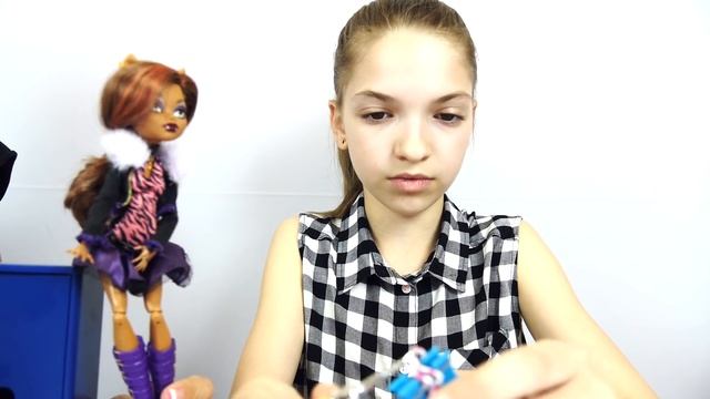 Игры Монстер Хай - делаем украшение для Клодин смотреть онлайн