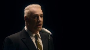 Линдеманн спел песню Бернеса "Любимый город"///