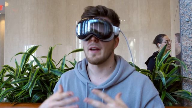 Illusion VS réalité quand on travaille avec un Apple Vision Pro смотреть онлайн