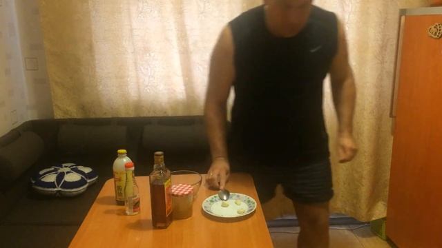 Рулька или вепрево колено, в кисло-сладком соусе. смотреть онлайн