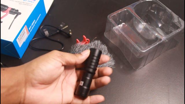 Boya MM1 Mic Unboxing And Giveaway || Best Mic For Vloggers смотреть онлайн