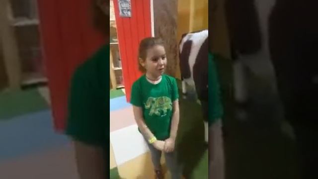 А Вы умеете доить корову? смотреть онлайн