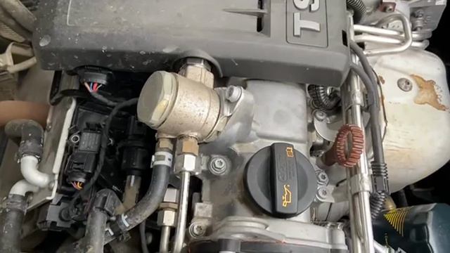 Звук двигателя SKODA YETI 1.2 при неисправной помпе (Насос водяной охлаждения).