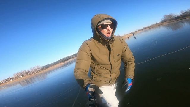 Каток на озере смотреть онлайн