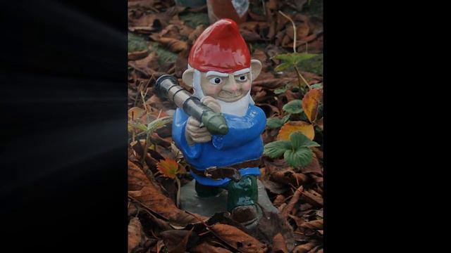 Doc Da Mindbenda - Garden Gnomes Holdin Chrome смотреть онлайн