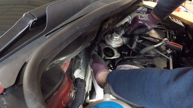 VW/Skoda/Audi/Seat 1.9 TDI AGR Ventil wechseln (P0401) II Replace EGR valve DIY смотреть онлайн