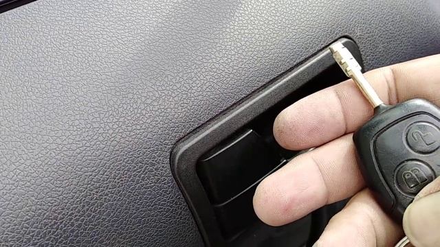 2012 Ford Transit Connect doors not locking issue смотреть онлайн