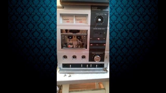 Кассетный магнитофон Нота 225 (Воспроизведение аудиозаписи)///A cassette recorder Note 225. смотреть онлайн