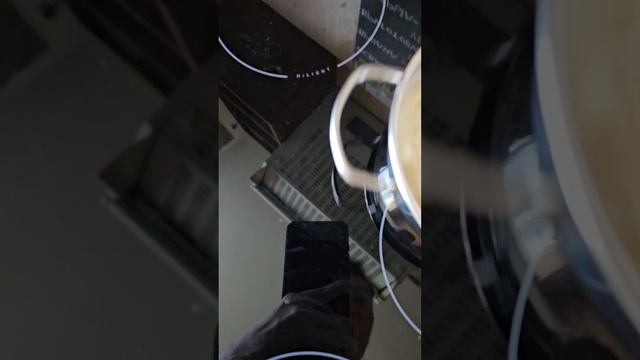 Овсянка БРИ с клубничный соусом??? смотреть онлайн