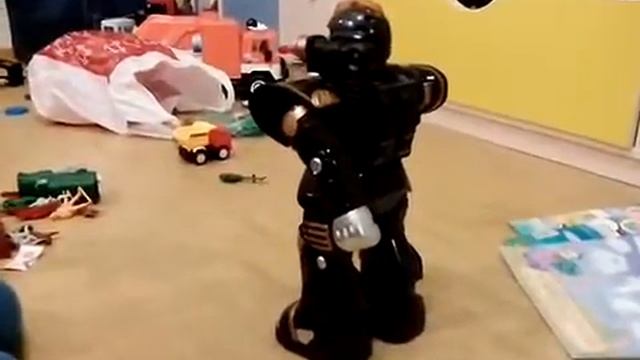 Робот на радиоуправлении смотреть онлайн