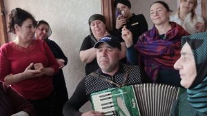 АВАРСКАЯ НАРОДНАЯ НА ГАРМОШКЕ..mp4