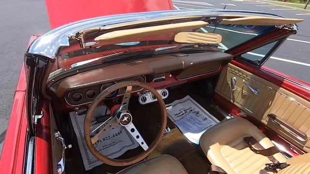1965 Ford Mustang Convertible SOLD $32,900 Maple Motors #642 смотреть онлайн