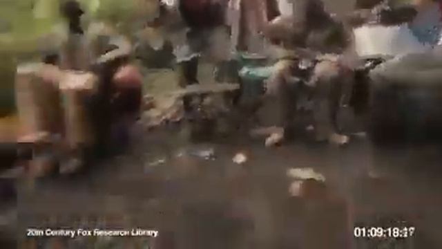 ОБЕЗЬЯНЕ ДАЛИ АВТОМАТ И ПОЖЕЛЕЛИ ОБ ЭТОМ!!! смотреть онлайн