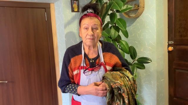 ОЧЕНЬ ПРИЯТНАЯ ВСТРЕЧА В РЕСТОРАНЕ/Маме дали слово!/А вы лишнего не болтайте!Девочки с Днепра! смотреть онлайн