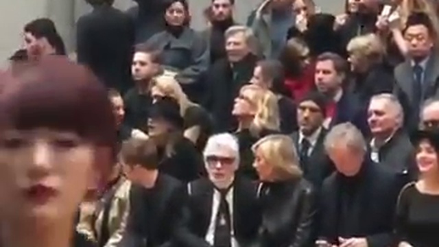 Роберт на показе Dior c Кьюри смотреть онлайн