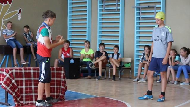 Колобок отправляется в армию смотреть онлайн