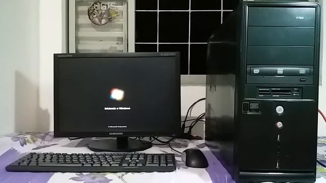 TESTE DE DESEMPENHO | INICIALIZAÇÃO (BOOT) | PENTIUM DUAL CORE E2180 3GB 533MHZ 160GB SATA 2 LCD 19 смотреть онлайн