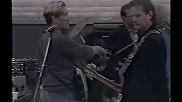 GEORGE HARRISON TOM PETTY ERIC CLAPTON смотреть онлайн