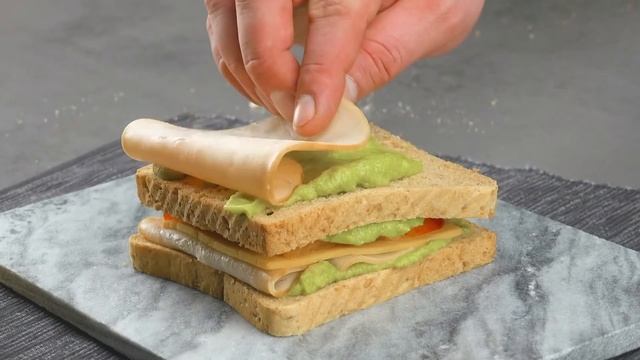 Вырезаю Дырочку в Хлебе и Добавляю Начинку. Самый Вкусный Бутерброд на Свете! смотреть онлайн