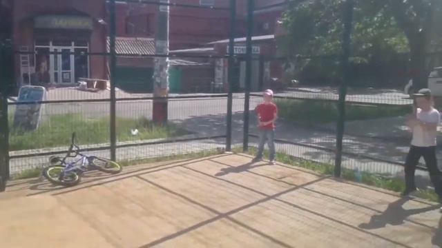 Турнир по игре "Доджбол" 1 ИГРА смотреть онлайн