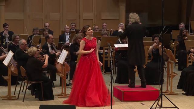 Ekaterina Lekhina - Gavotte Manon "Je marche sur tous les chemins", Massenet смотреть онлайн