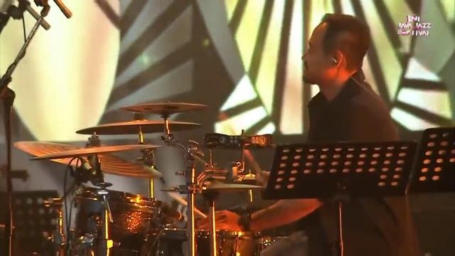 Ariel NOAH Feat BCL - Something Stupid Java Jazz festival 2023 Live смотреть онлайн
