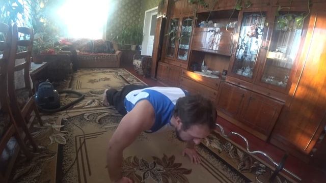 отжимания , многоповторка либо что то другое :) смотреть онлайн