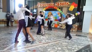 Вальс выпускников 9 класса на последнем звонке. Самый красивый вальс выпускников.