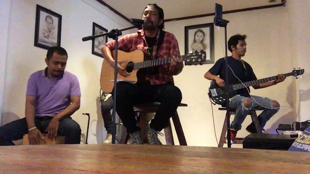 CHANGE THE WORLD(Eric Clapton) ACOUSTIC version,B_Pro(kaks uyun nabu, kae Fons, Saya dan hans) смотреть онлайн