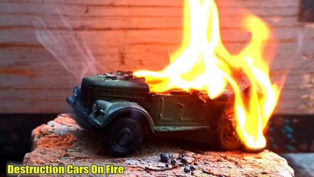 EXPERIMENT: Sparkle Powder vs Diecast model car - The Car is on FIRE! Toy Car BURNOUT смотреть онлайн