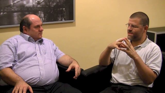 Veränderungen im Digital Publishing mit Adobe InDesign - Horst Huber mit Haeme Ulrich im Interview смотреть онлайн
