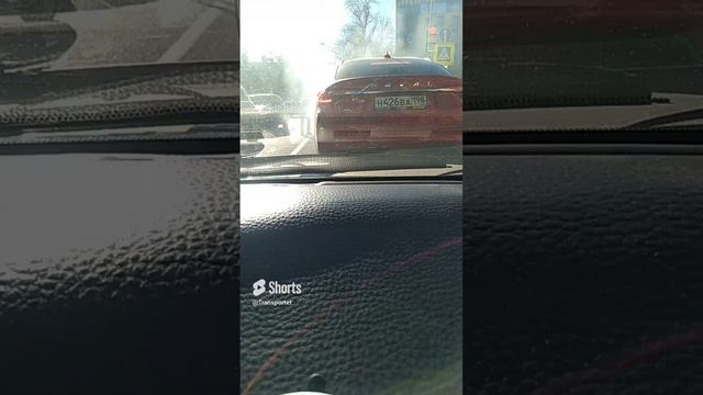 Что то течет на машине и задымилась вся #Shorts смотреть онлайн