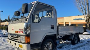 1993 Mitsubishi Canter 4WD MT5 дизель 2,8 л 4DR7 Обзор Японского автомобиля с правым рулём.